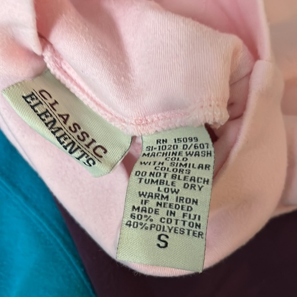 Assorted turtle neck’s - Picture 6 of 6